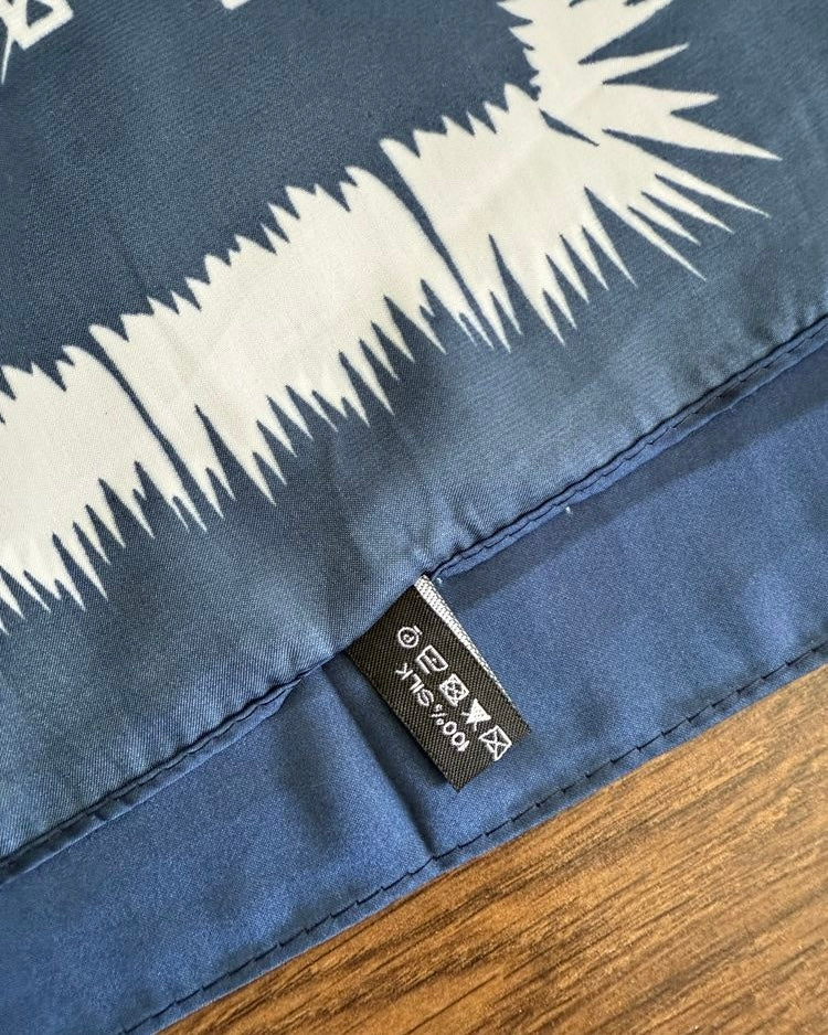 L'Élégance Chanel Rebelle Silky Wrap