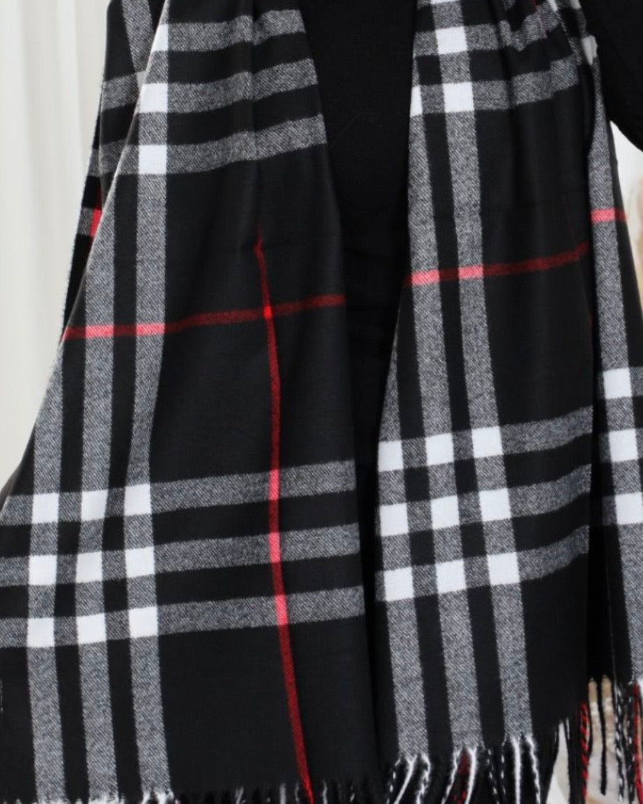 BURBERRY Black Checked Cashmere Scarf