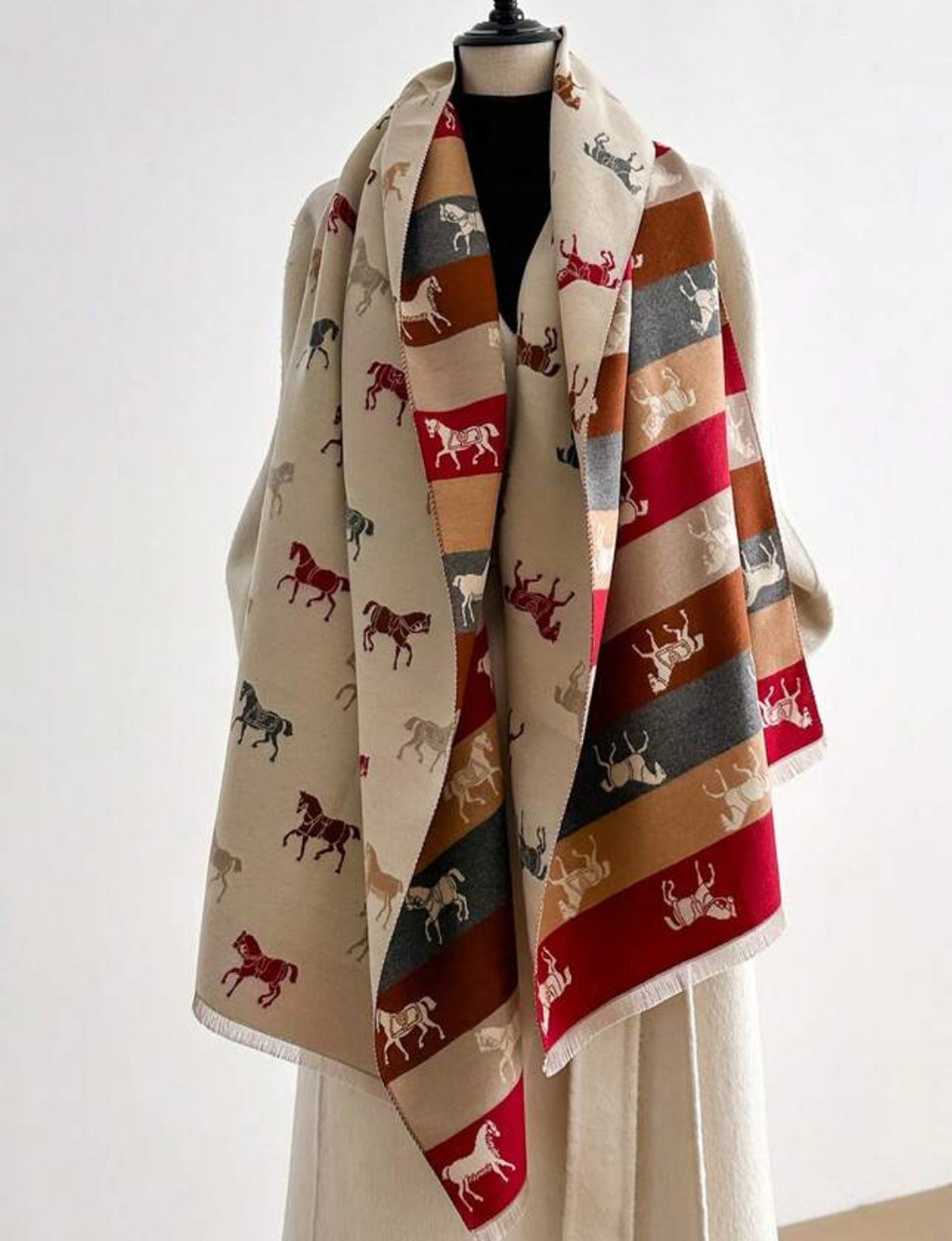 Horsy Jacquard Elegant Scarf