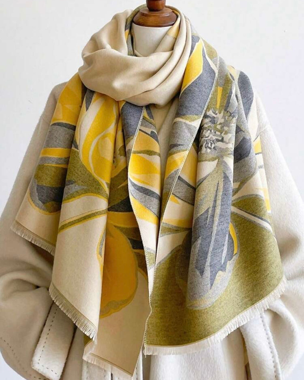 L’Aura Bloom Jacquard Scarf