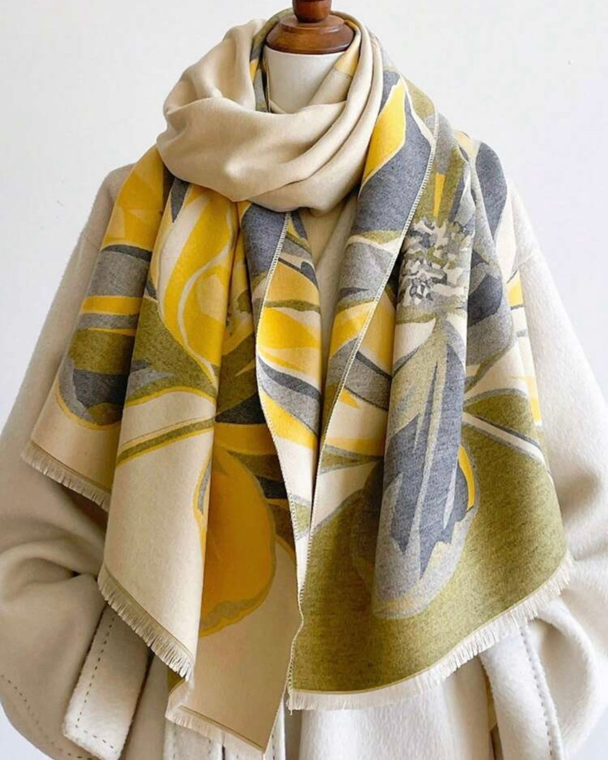 L’Aura Bloom Jacquard Scarf