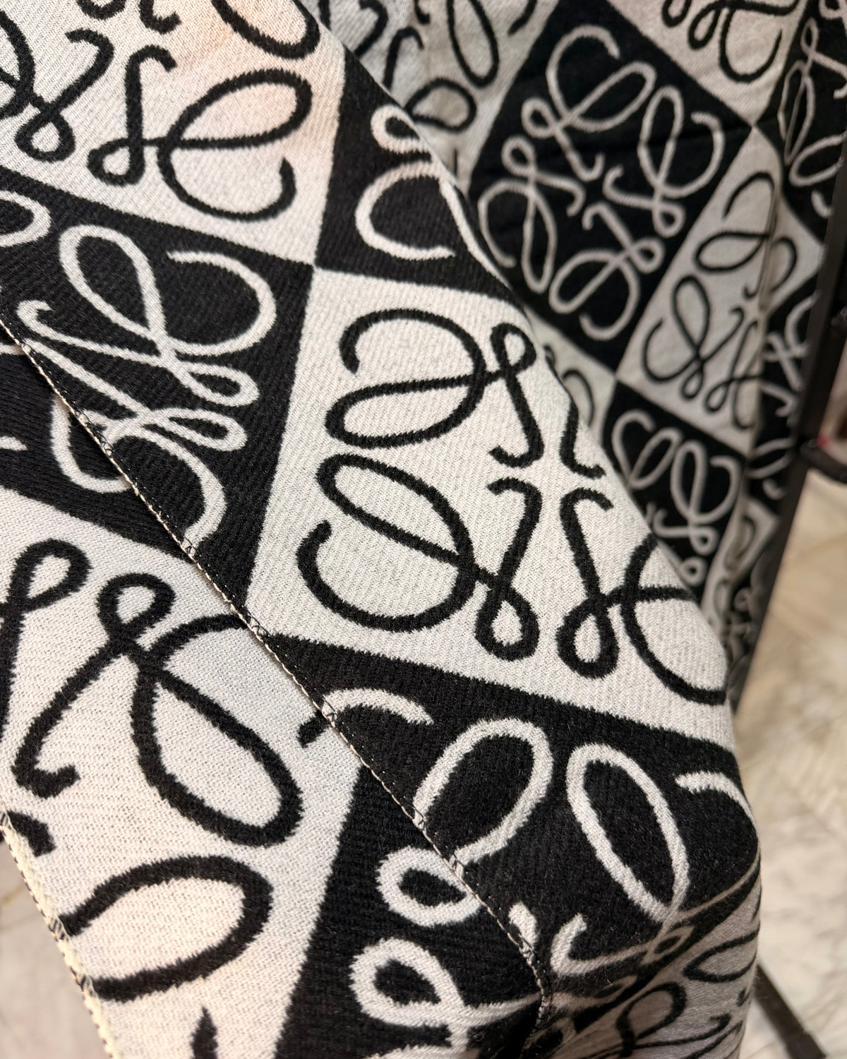 The LOEWE Monochrome Heritage Wrap