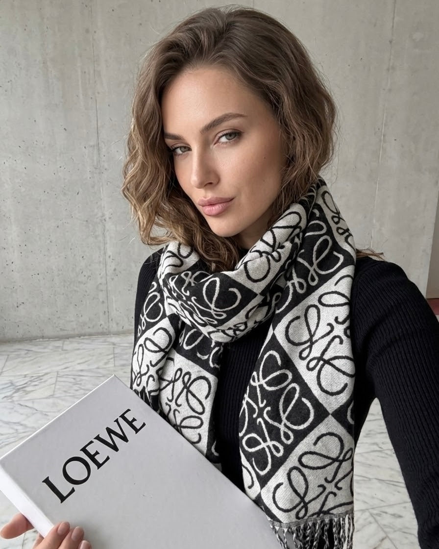 The LOEWE Monochrome Heritage Wrap