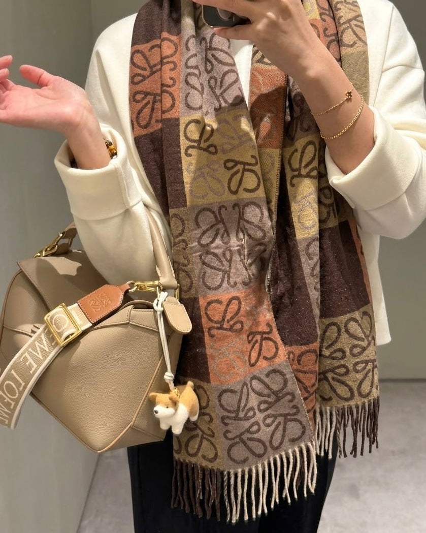 The LOEWE Brown Heritage Block