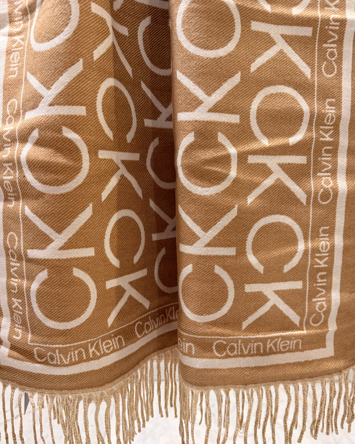CALVIN KLEIN Classic Camel Scarf