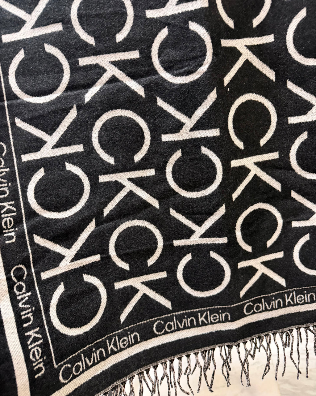 CALVIN KLEIN Midnight Signature Scarf