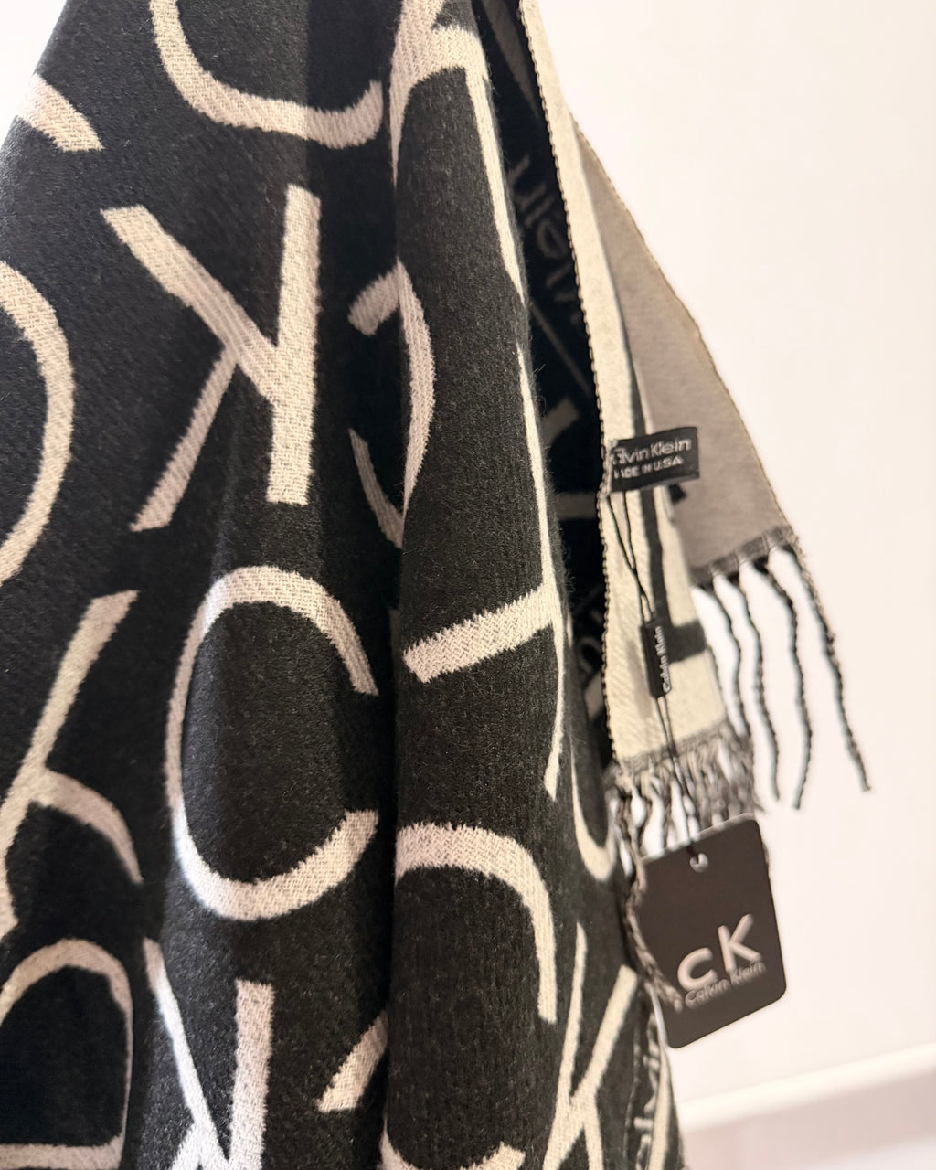 CALVIN KLEIN Midnight Signature Scarf