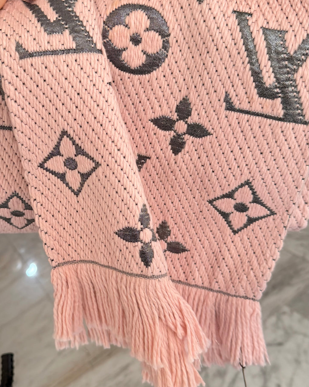 LOUIS VUITTON Boulevard Rose Scarf