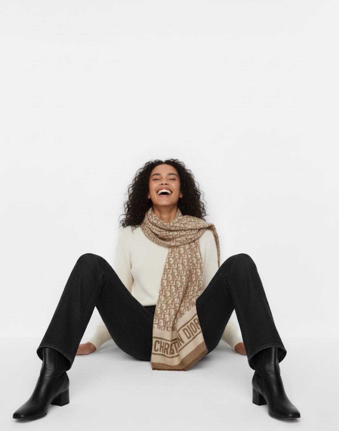 Christian Dior Luxe Scarf