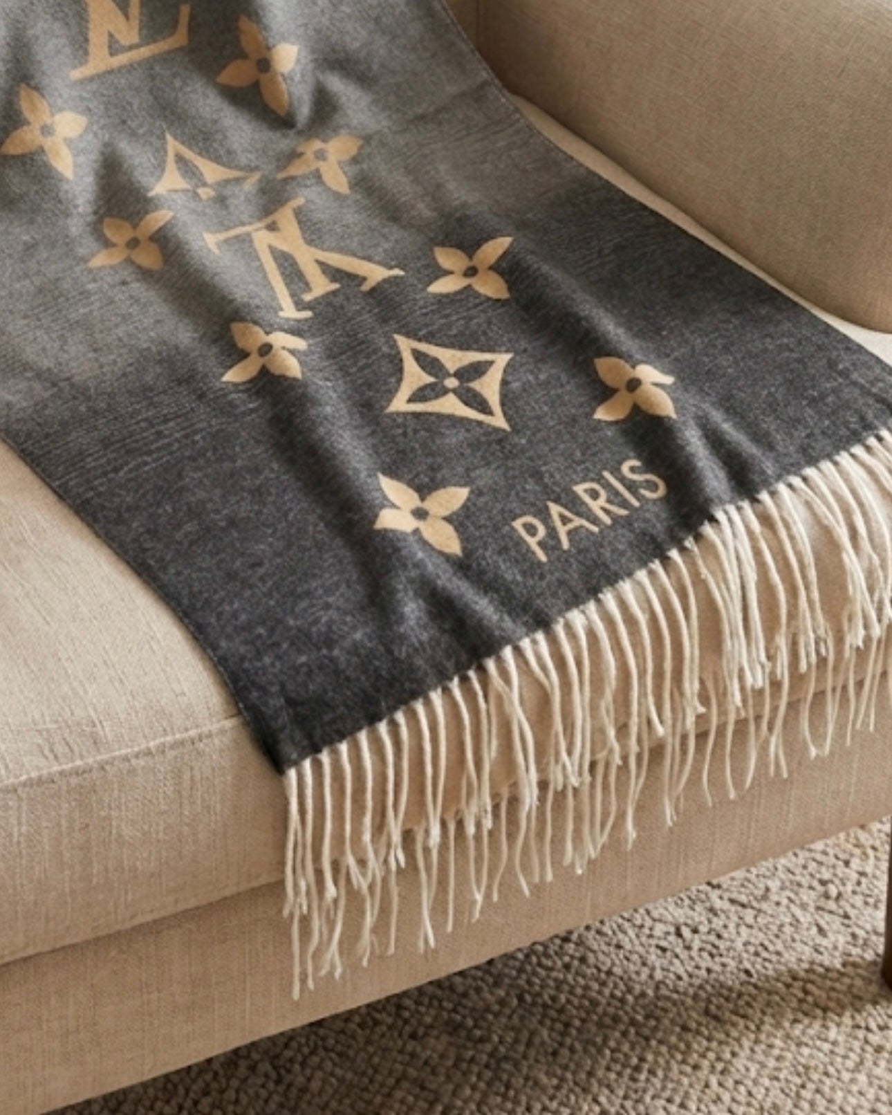 Louis Vuitton Gradient scarf